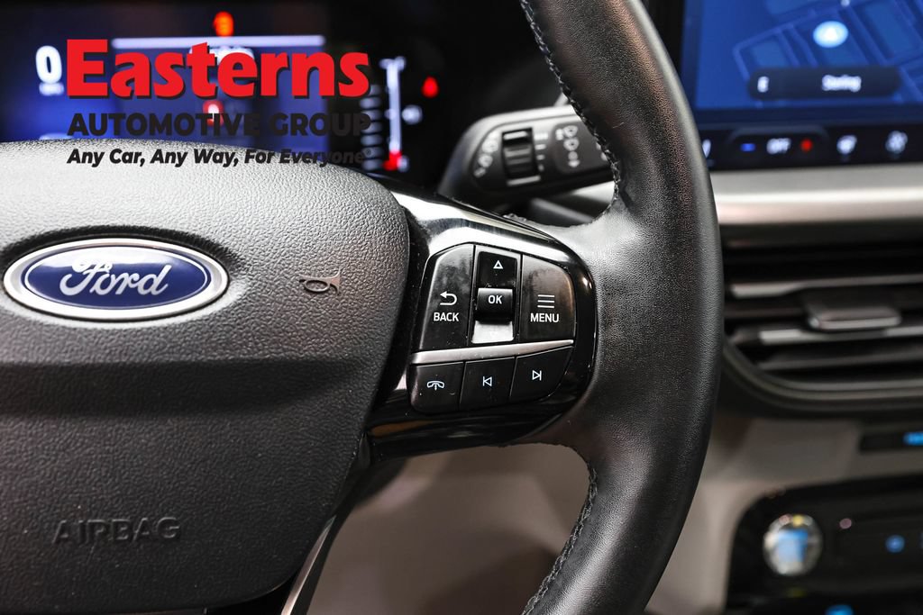 Used 2023 Ford Escape SE FWD image 15