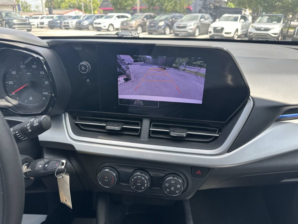 Used 2024 Chevrolet Trax LS FWD image 9
