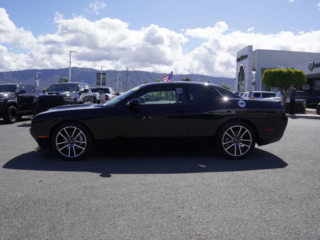 Certified 2023 Dodge Challenger GT w/ Plus Package RWD image 7