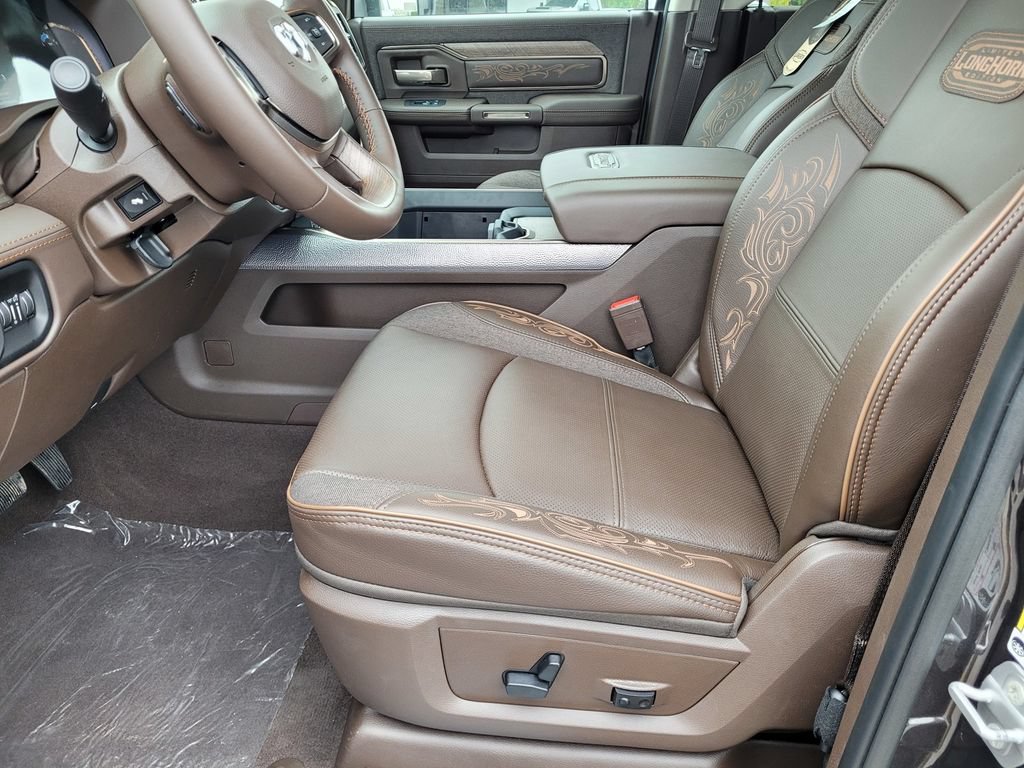 New 2026 RAM 2500 Limited AWD/4WD image 6