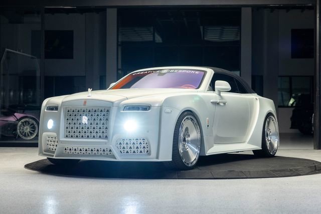 Used 2020 Rolls-Royce Dawn RWD image 31