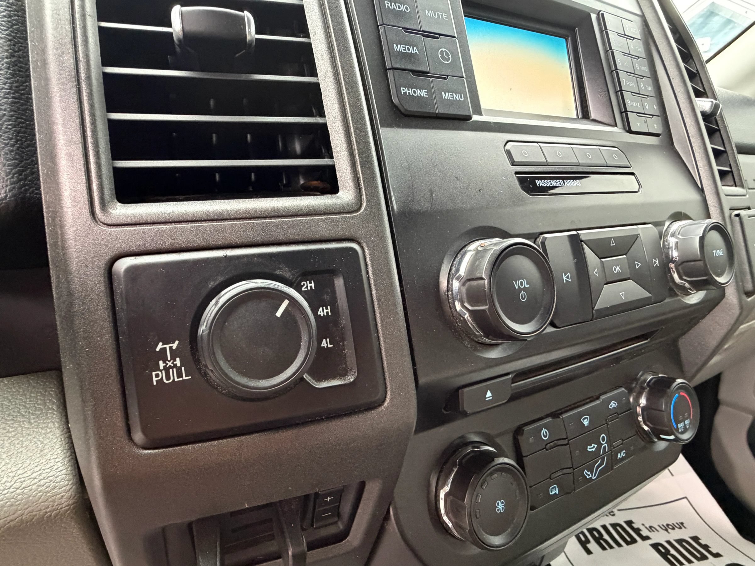 Used 2017 Ford F250 XL w/ Power Equipment Group AWD/4WD image 17
