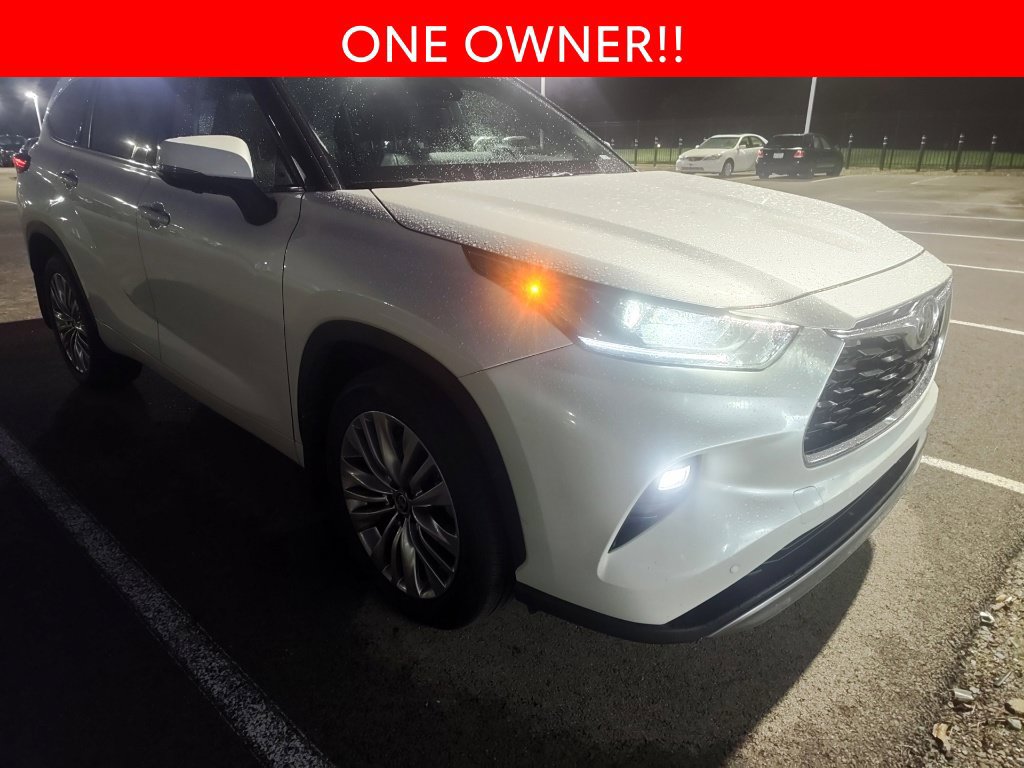 Used 2026 Toyota Highlander Platinum AWD/4WD image 3