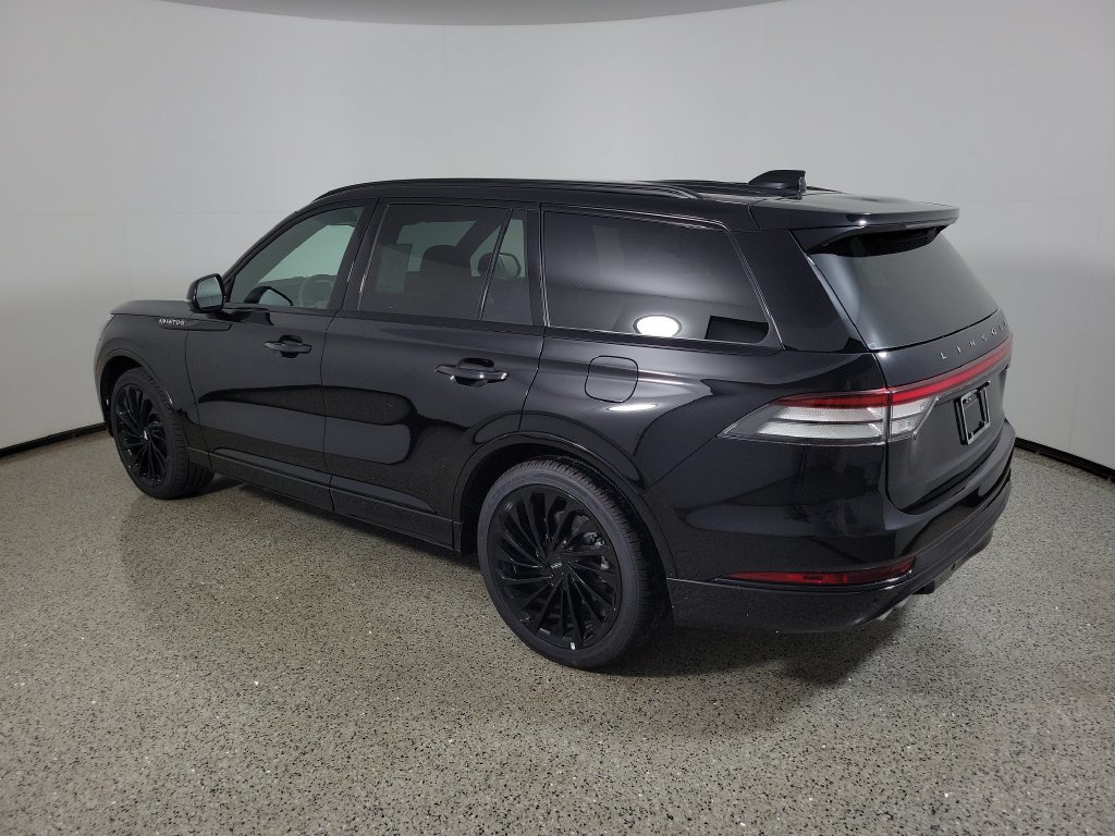 New 2026 Lincoln Aviator Reserve w/ Luxury Package RWD image 4
