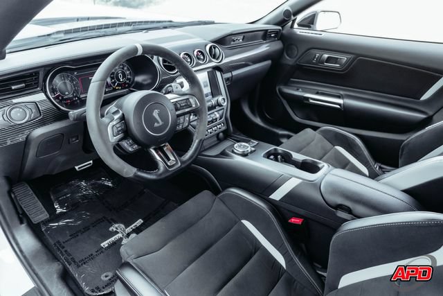 Used 2021 Ford Mustang Shelby GT500 w/ Technology Package RWD image 3