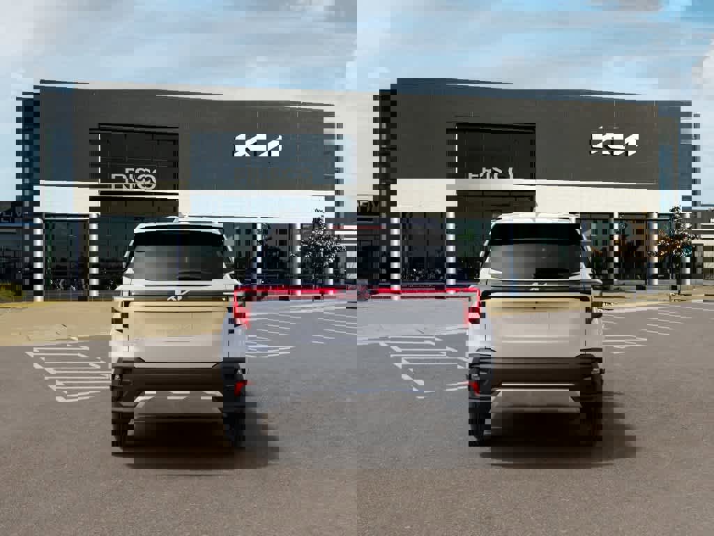 New 2026 Kia Seltos LX image 5