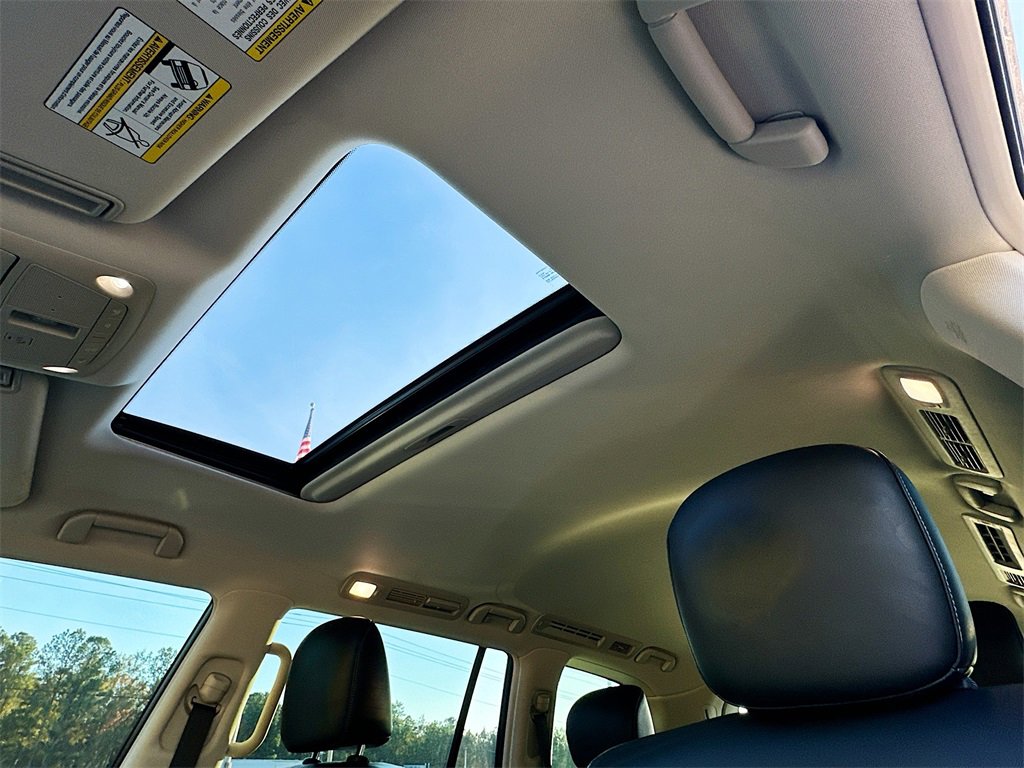 Used 2019 INFINITI QX80 Luxe w/ Proassist Package image 11