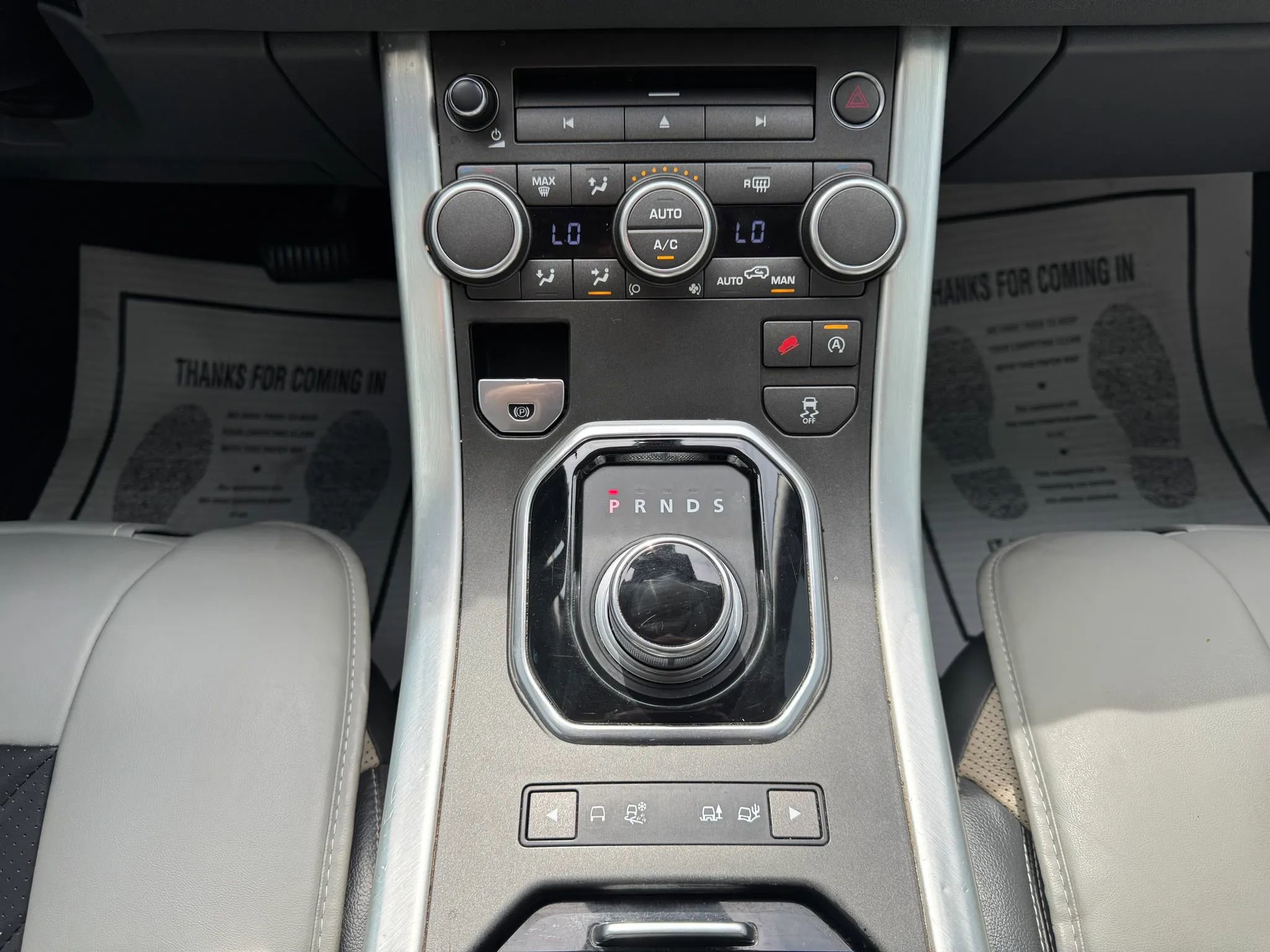 Used 2016 Land Rover Range Rover Evoque SE Premium image 23