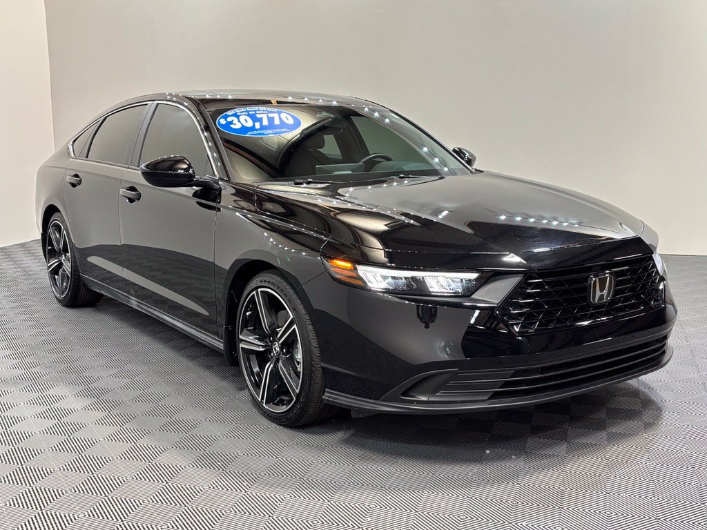 Certified 2025 Honda Accord Sport image 3