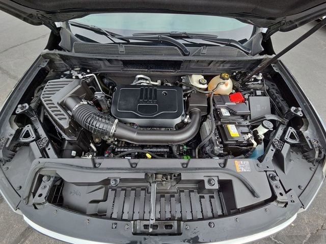 Certified 2023 GMC Acadia SLE w/ Driver Convenience Package image 28