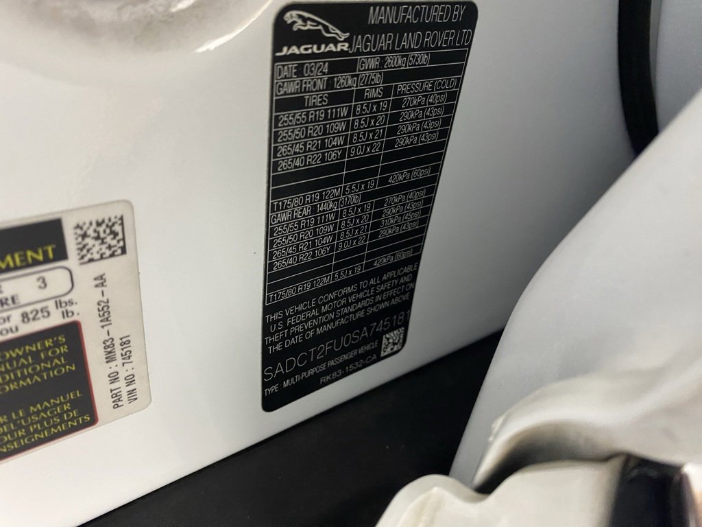 Used 2025 Jaguar F-PACE R-Dynamic S image 35