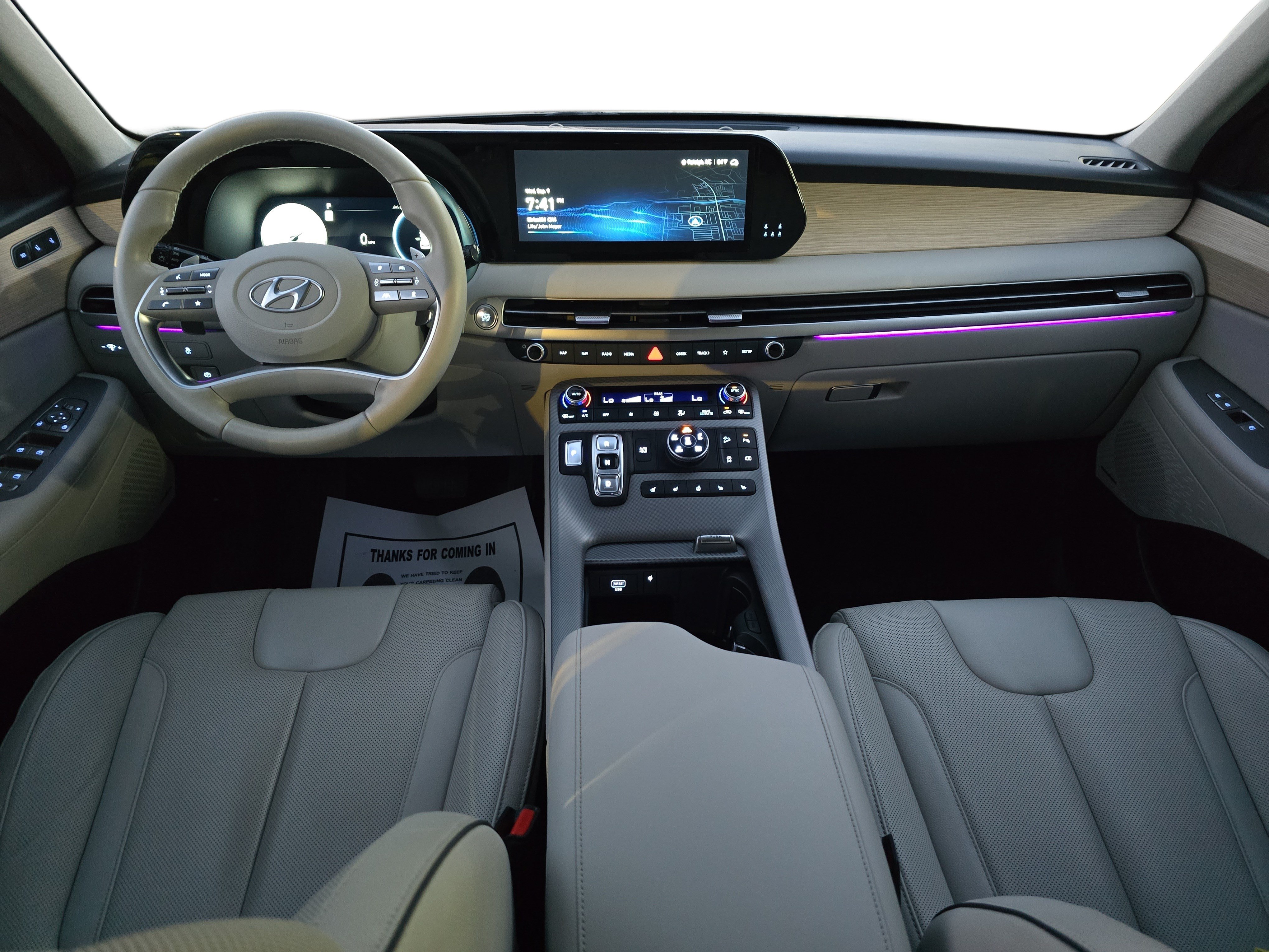 Used 2025 Hyundai Palisade Limited AWD/4WD image 9