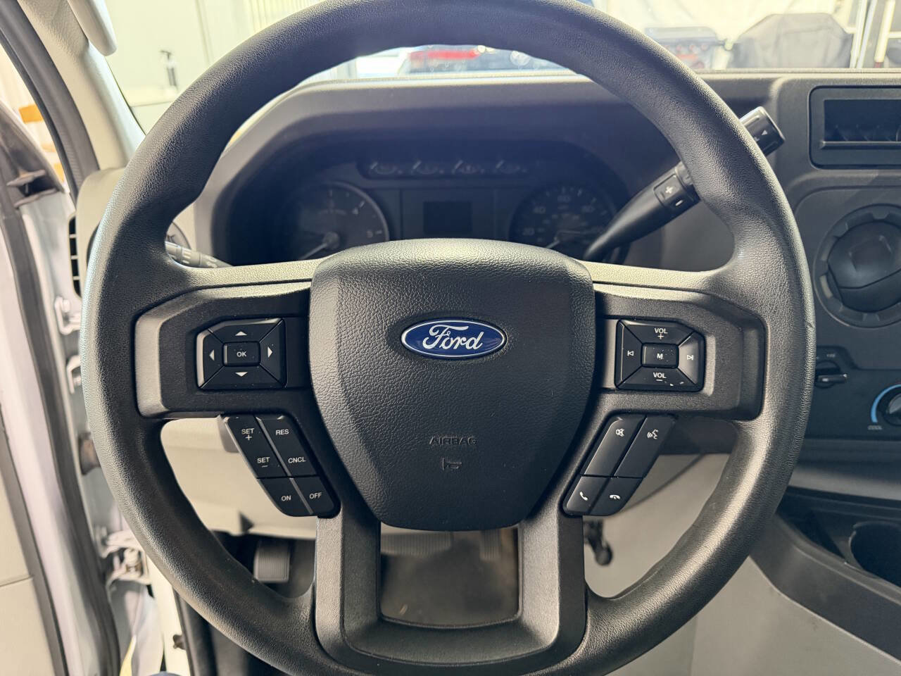 Used 2021 Ford E-450 and Econoline 450 Super Duty w/ Power Windows & Locks Group RWD image 12