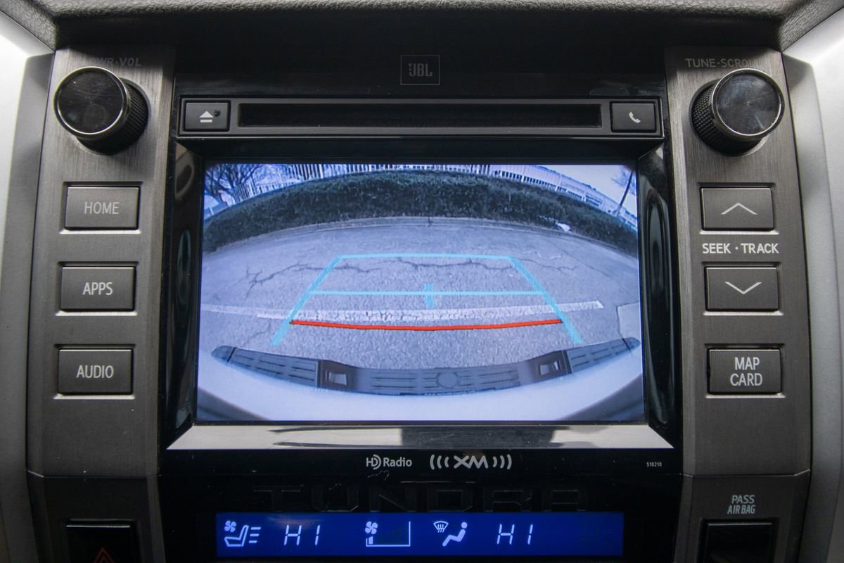 Used 2018 Toyota Tundra Platinum image 31