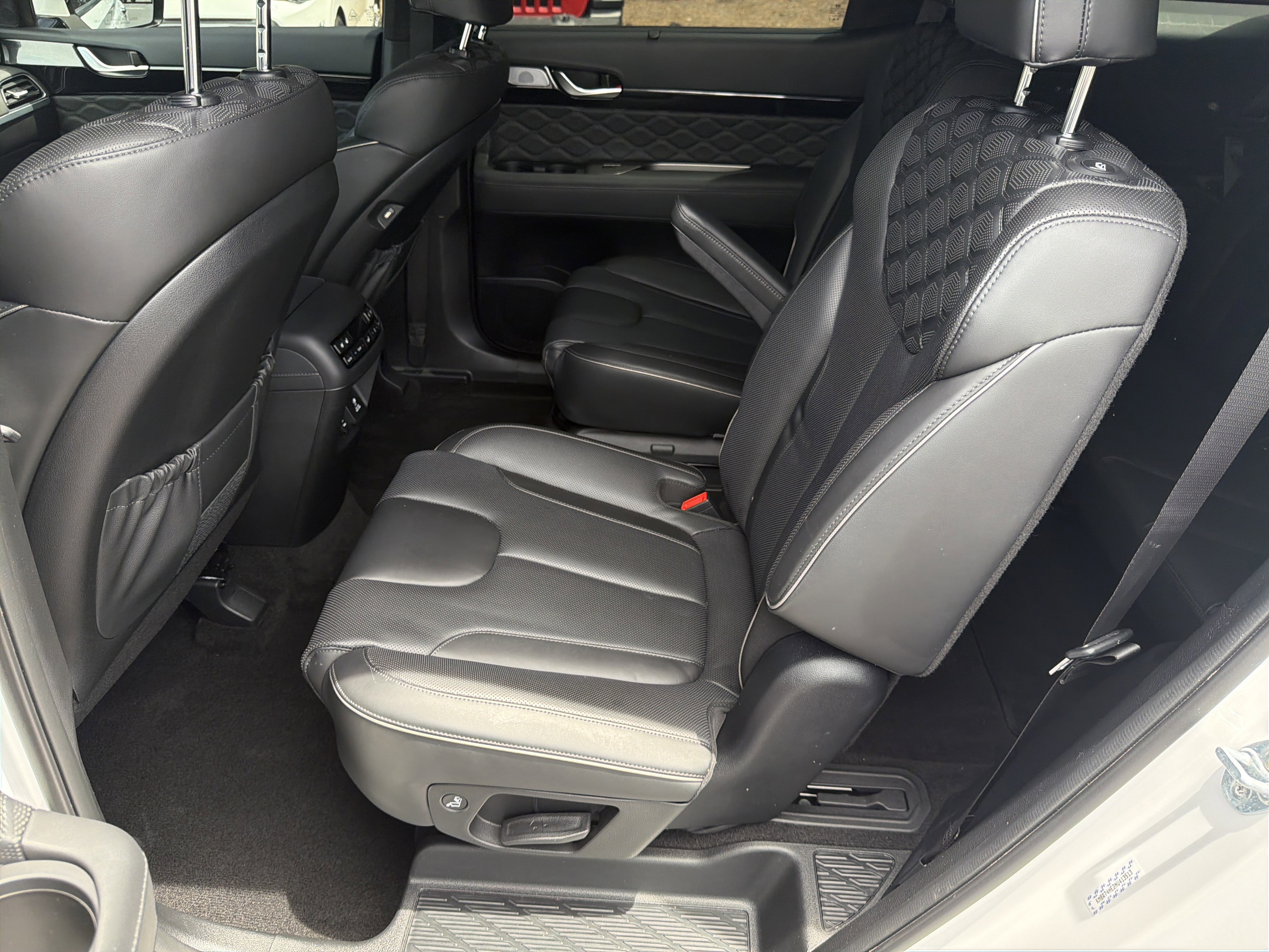 Used 2022 Hyundai Palisade Calligraphy w/ Cargo Package FWD image 26