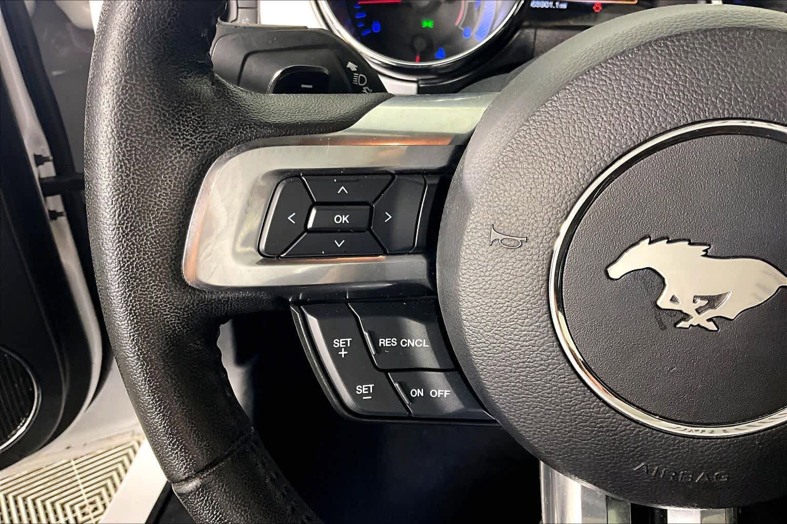 Used 2017 Ford Mustang Premium RWD image 21