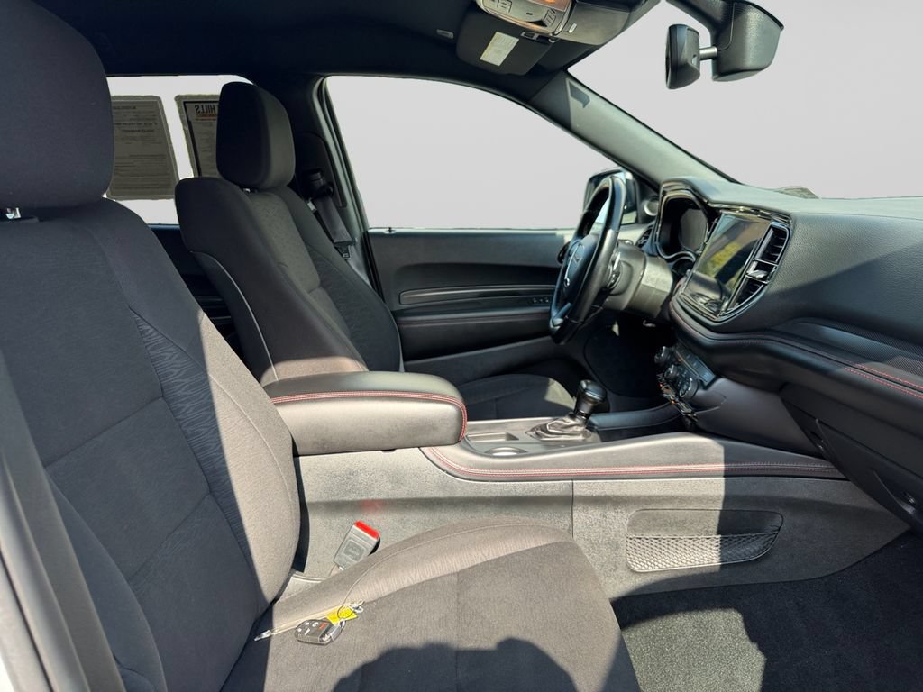 Used 2025 Dodge Durango GT AWD/4WD image 17