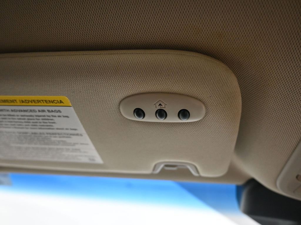 Used 2020 Lincoln Nautilus Reserve w/ Equipment Group 201A FWD image 32