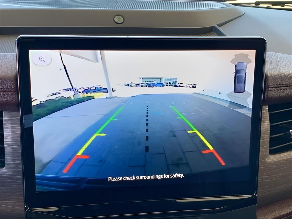 Used 2024 Ford Expedition Limited image 37