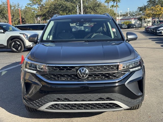 Used 2024 Volkswagen Taos SE image 7