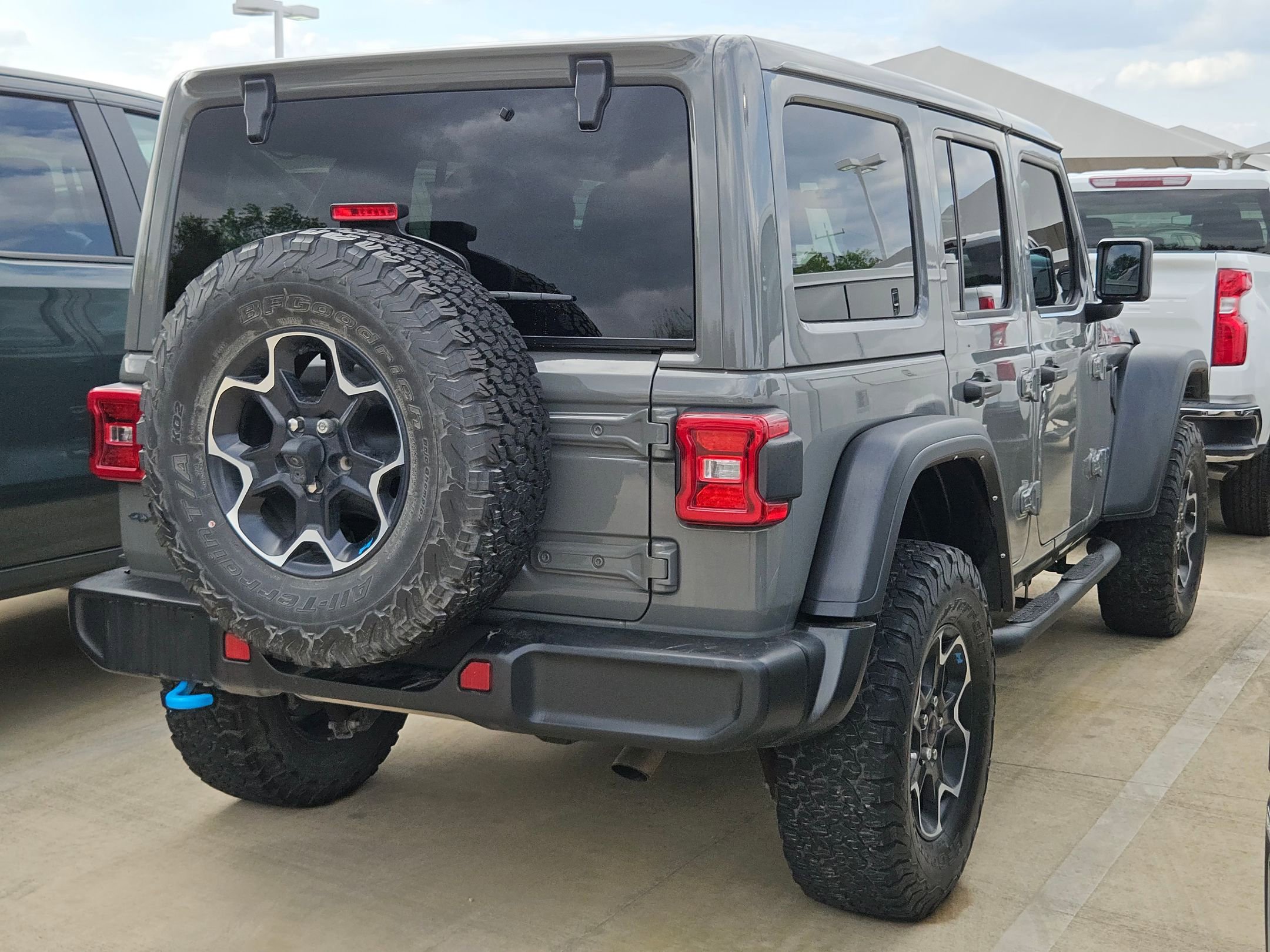 Used 2022 Jeep Wrangler Rubicon image 2