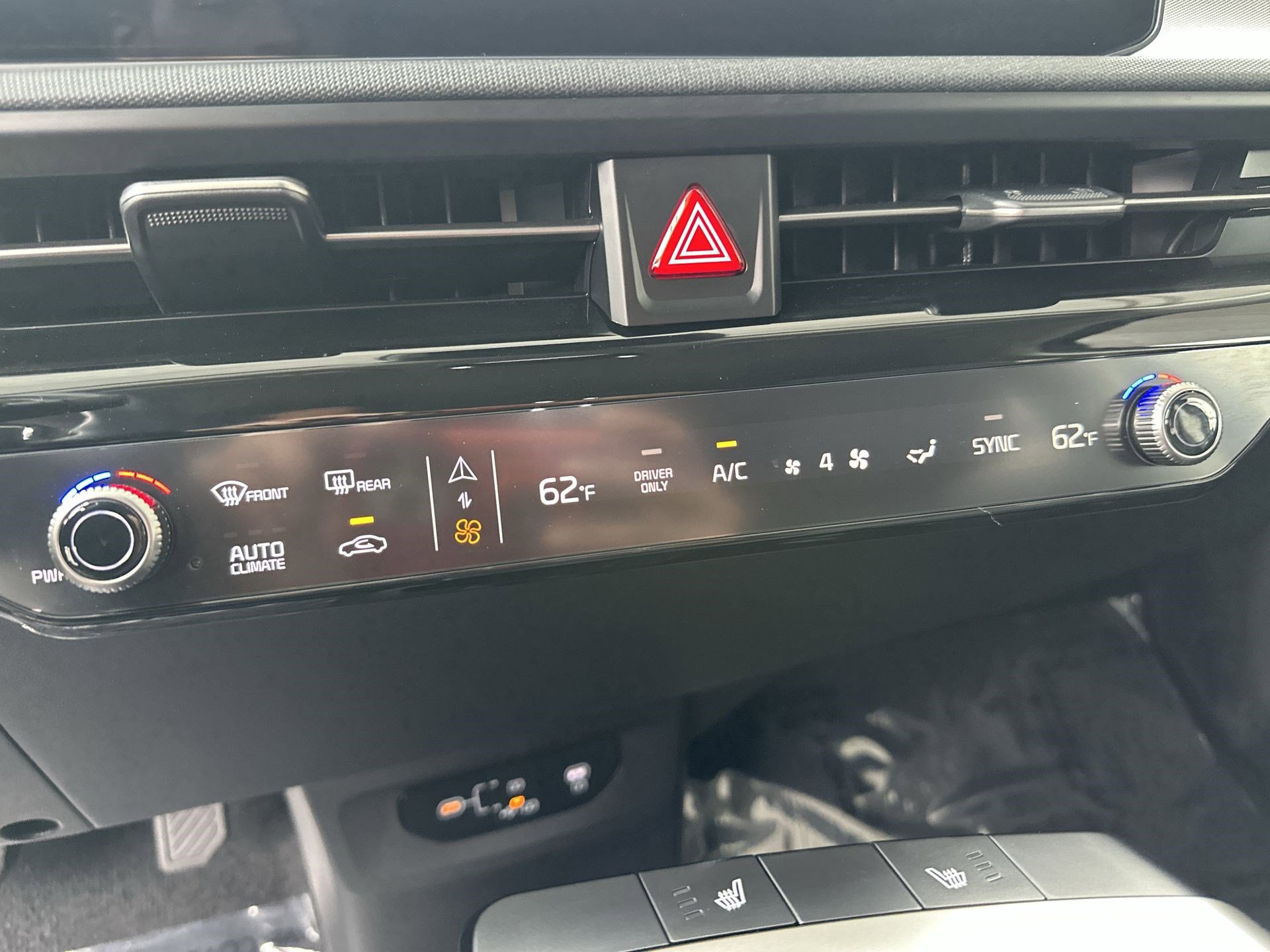 Certified 2025 Kia EV6 Light image 17