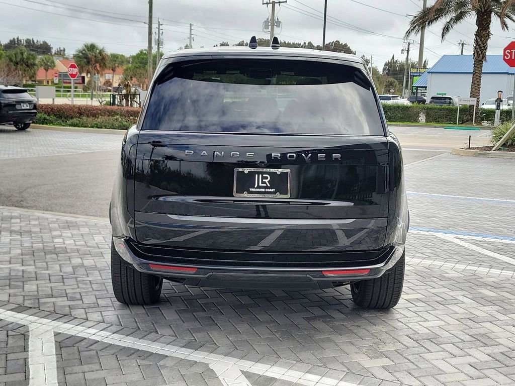 New 2026 Land Rover Range Rover SE image 4