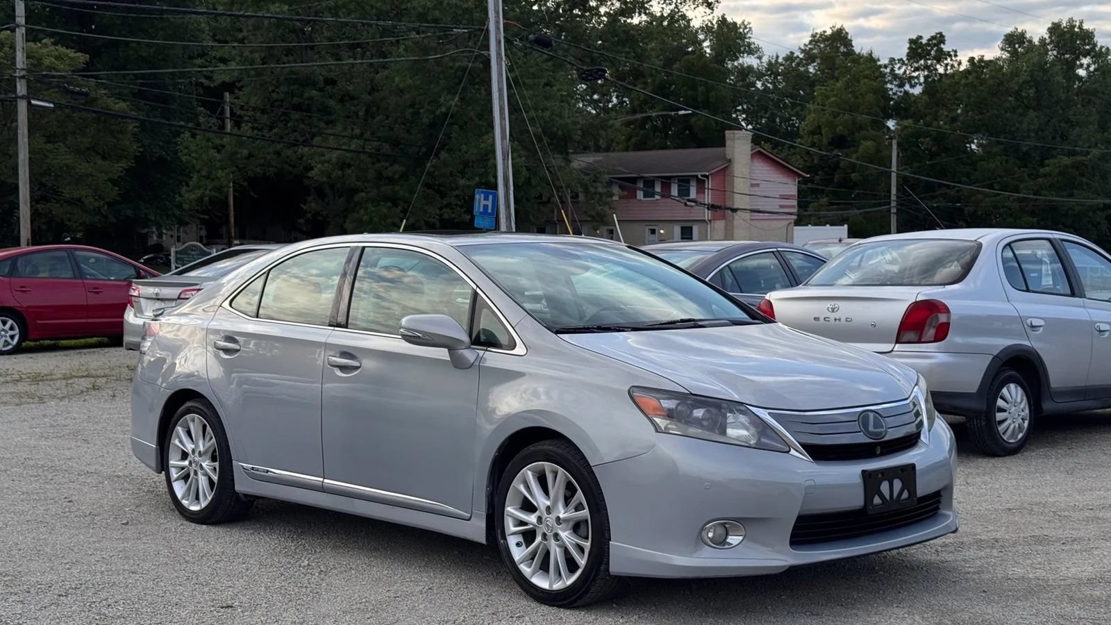 Used 2010 Lexus HS 250h Premium w/ Tech Pkg FWD image 9