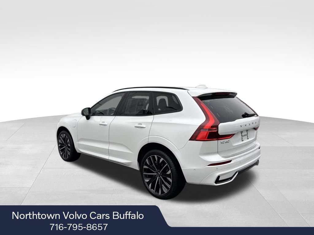 New 2026 Volvo XC60 T8 Ultra w/ Protection Package Premier AWD/4WD image 3