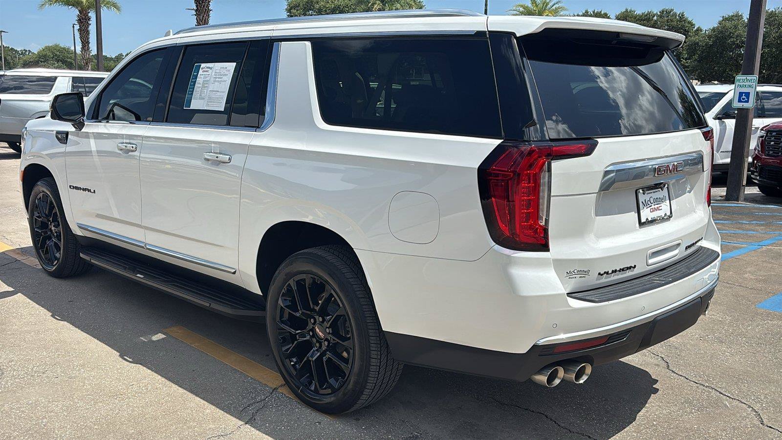 Certified 2023 GMC Yukon XL Denali RWD image 5