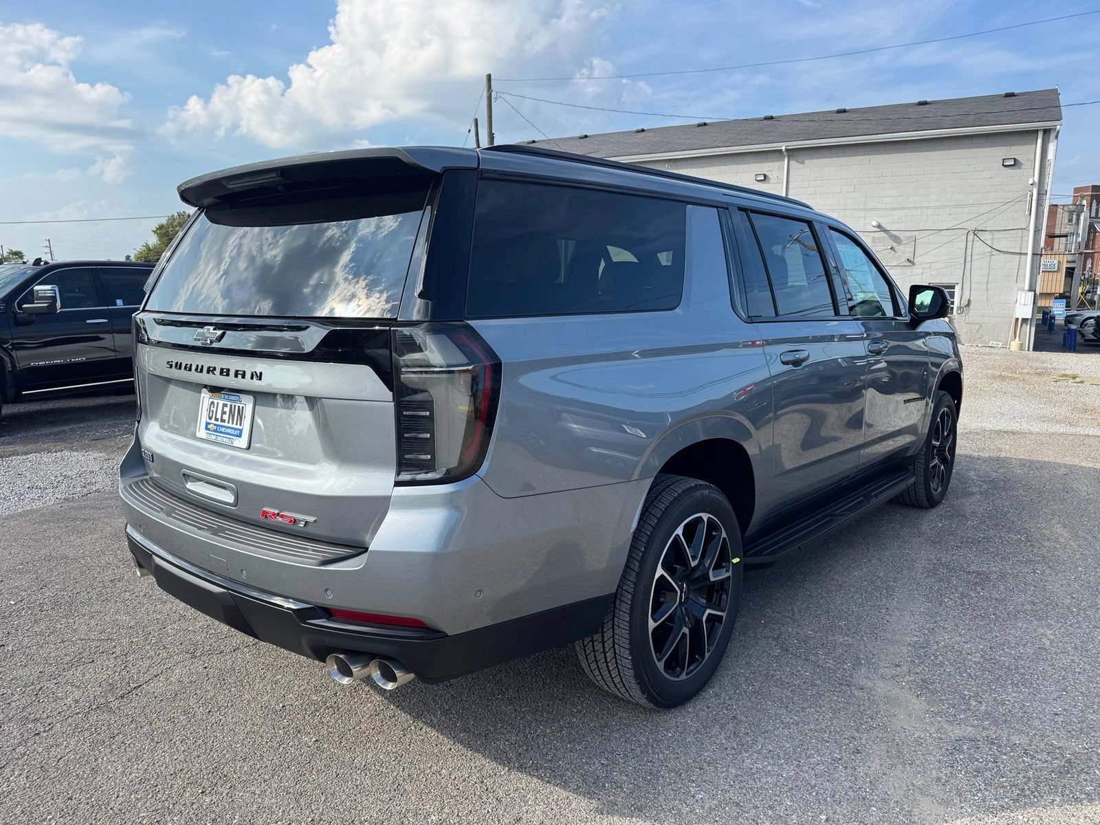 New 2026 Chevrolet Suburban RST w/ Comfort Package AWD/4WD image 6