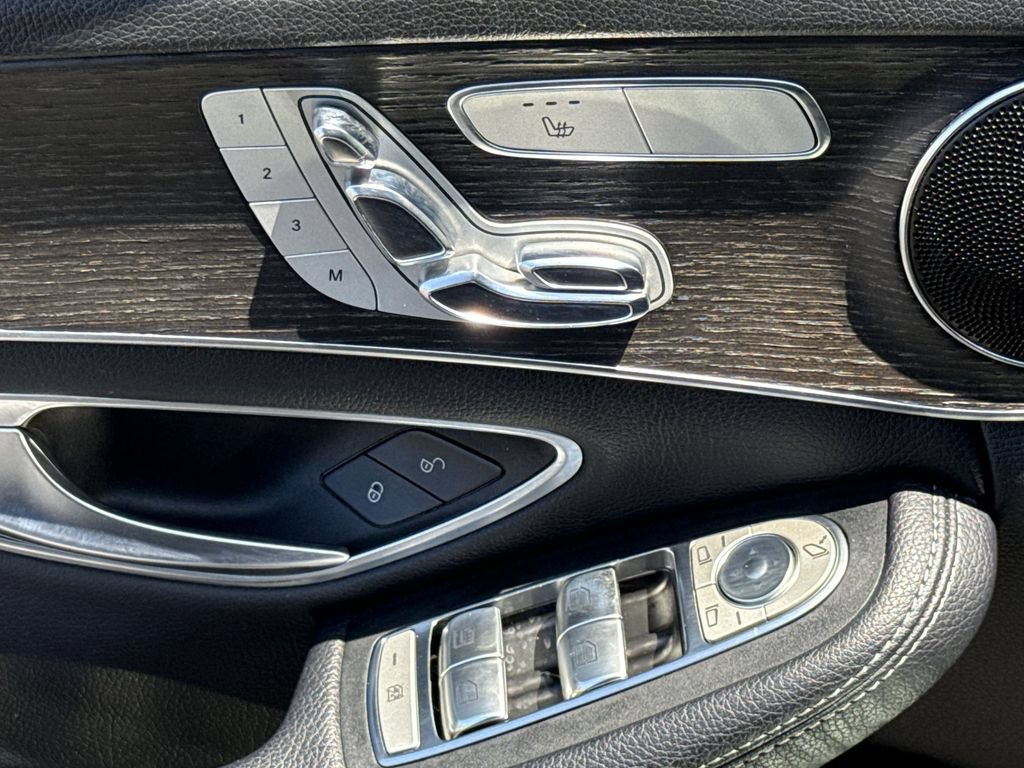 Used 2019 Mercedes-Benz C 300 4MATIC Sedan w/ Premium Package image 15