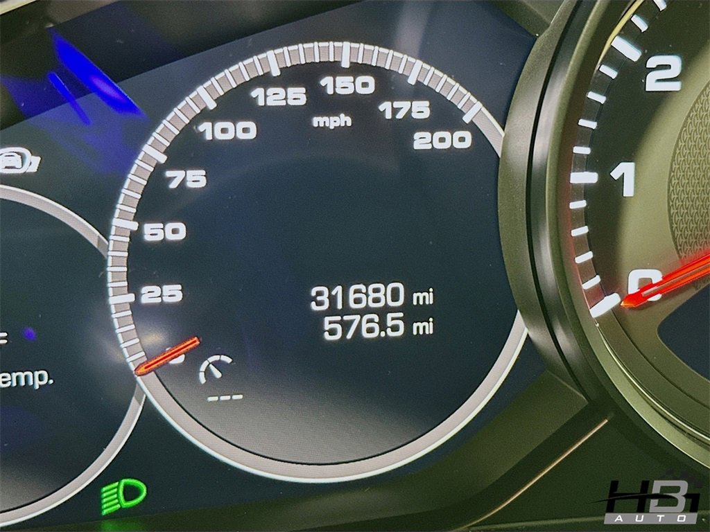 Used 2020 Porsche Panamera GTS image 11