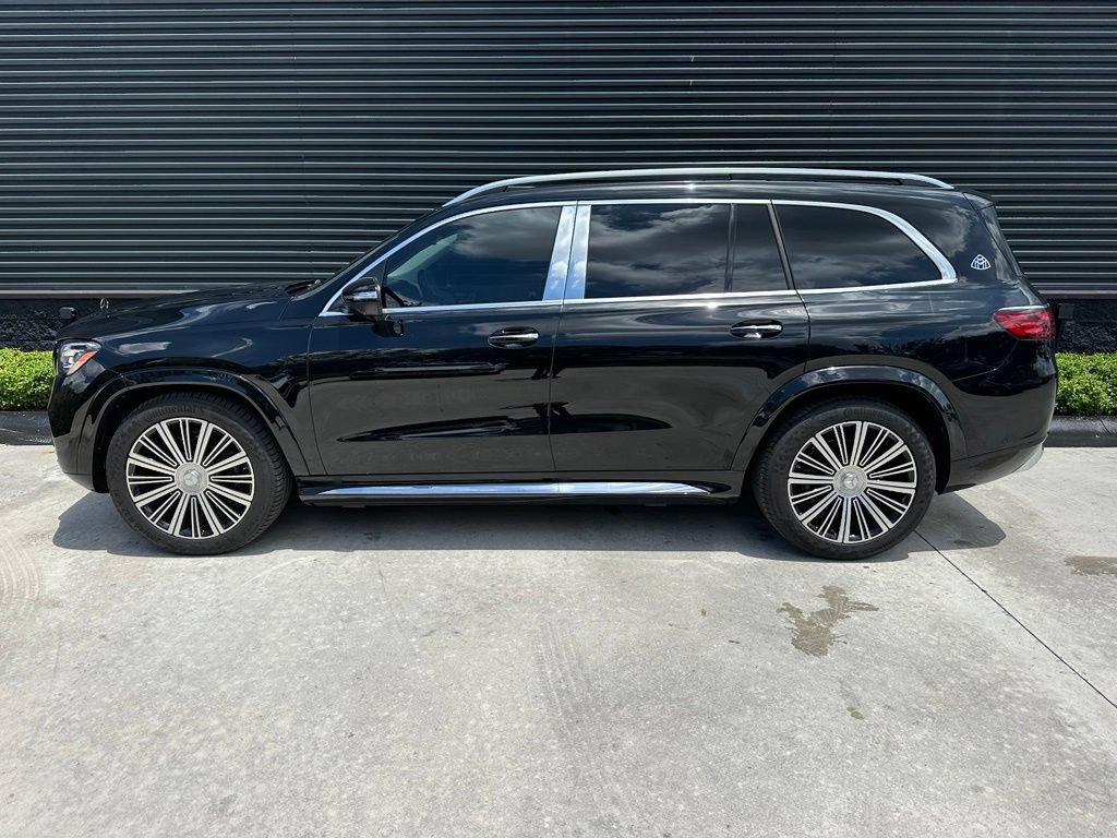 Used 2025 Mercedes-Benz Maybach GLS 600 4MATIC image 2