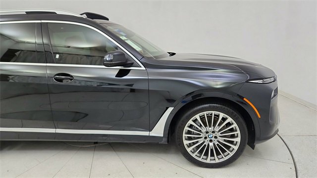 Used 2025 BMW X7 xDrive40i w/ Executive Package image 7