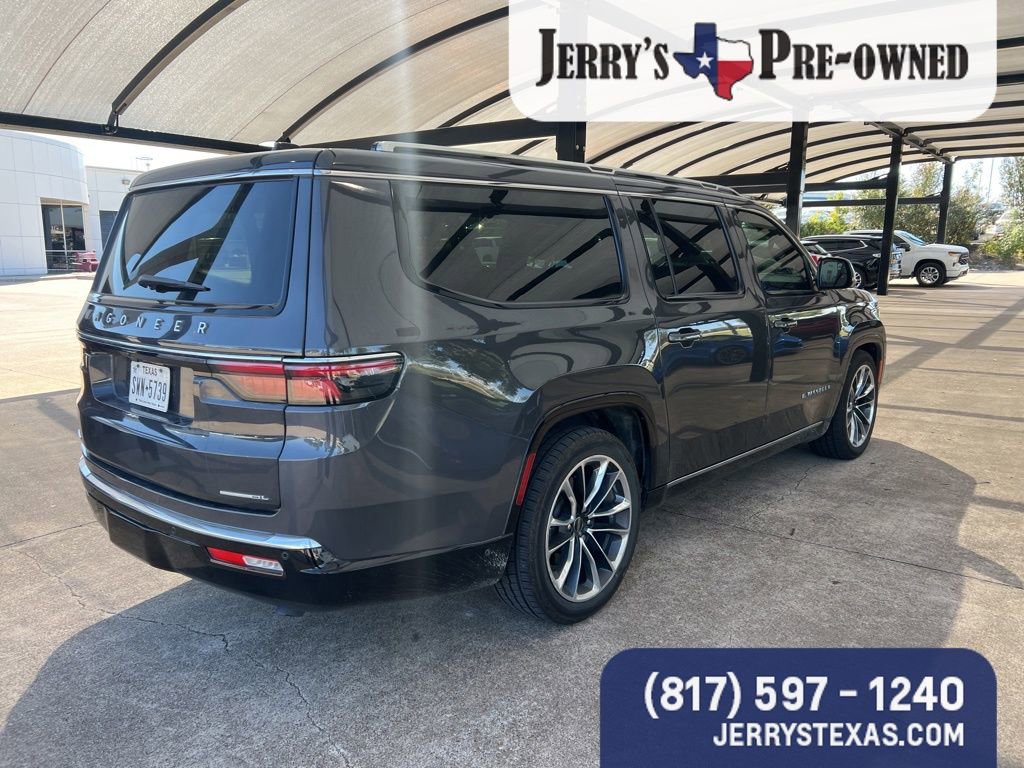 Used 2023 Jeep Wagoneer L Series III w/ Premium Group I image 4