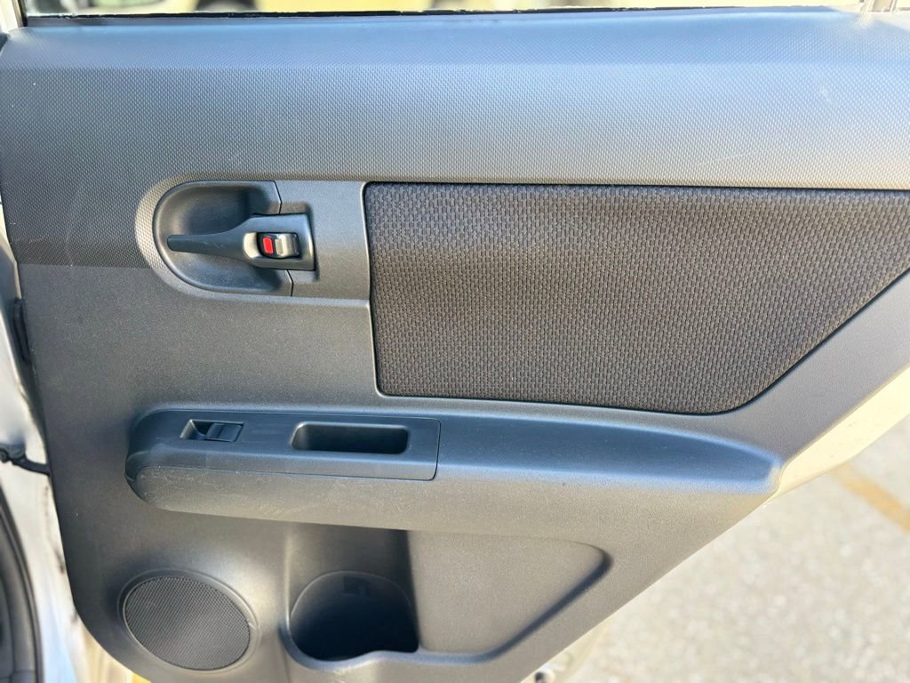 Used 2008 Scion xB image 15