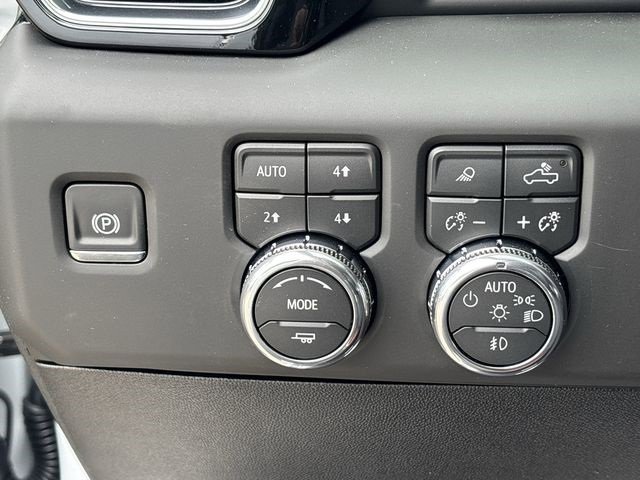 New 2026 GMC Sierra 2500 Denali Ultimate image 17