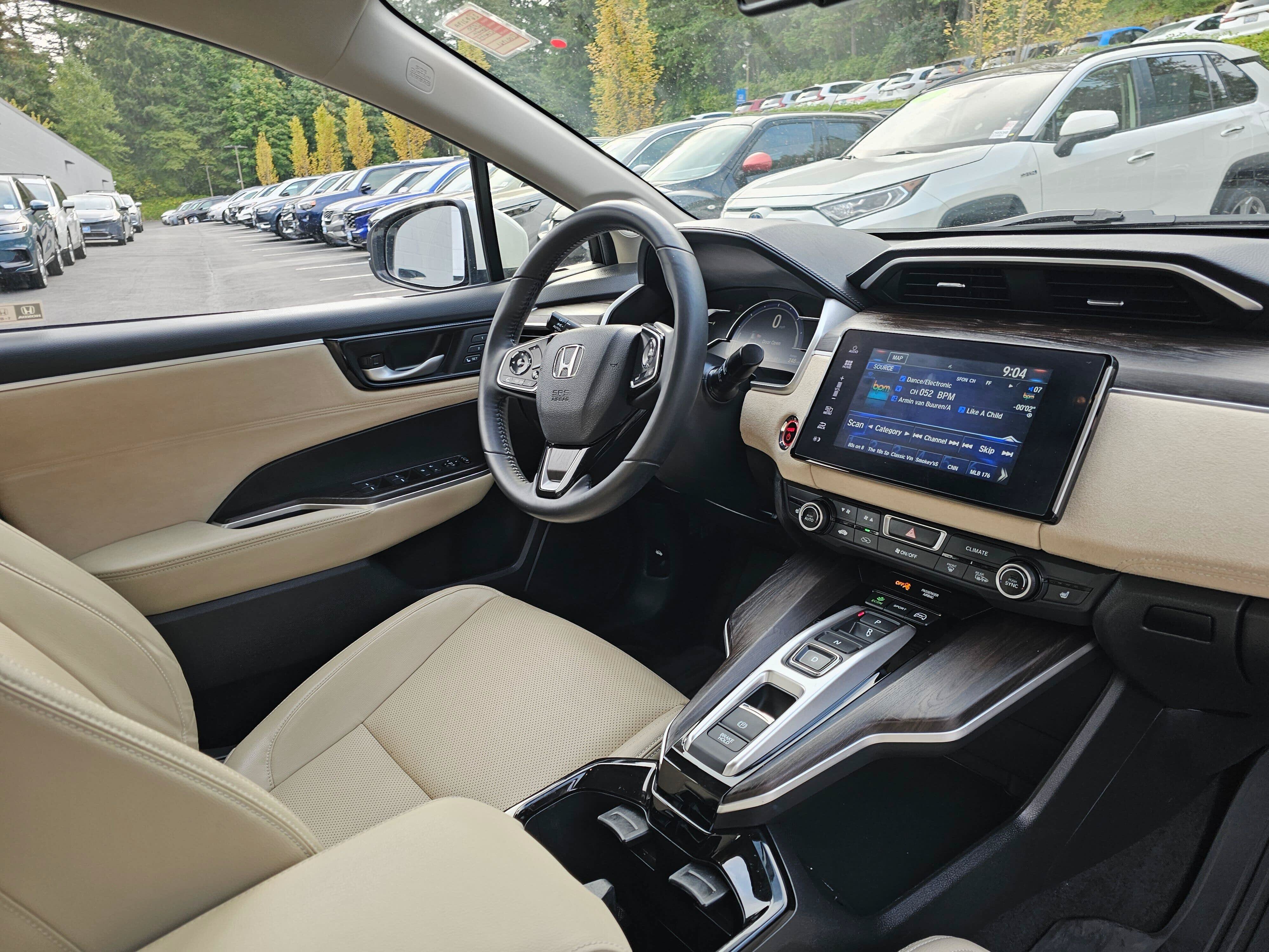 Used 2020 Honda Clarity Touring image 10