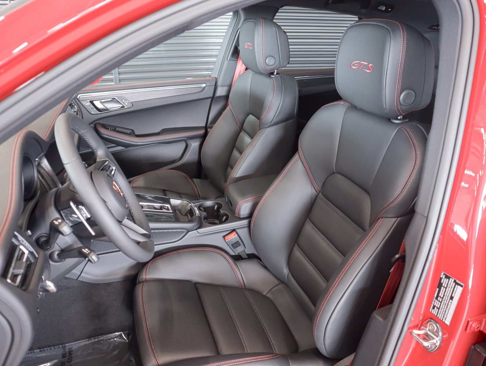 New 2026 Porsche Macan GTS AWD/4WD image 5
