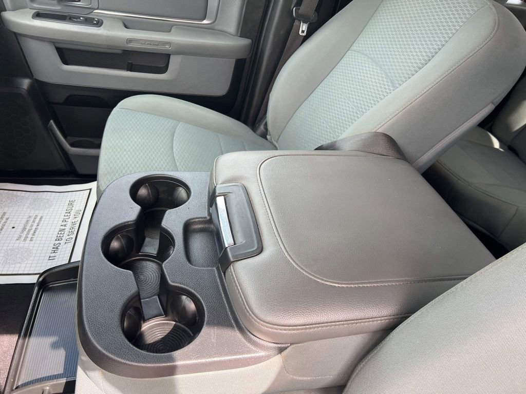 Used 2020 RAM 1500 Classic SLT image 30