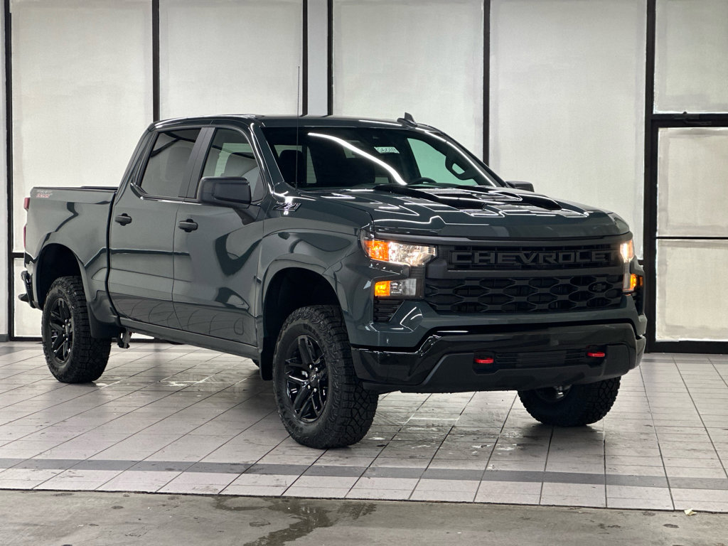 New 2026 Chevrolet Silverado 1500 Custom Trail Boss w/ LPO, Dark Essentials Package image 5