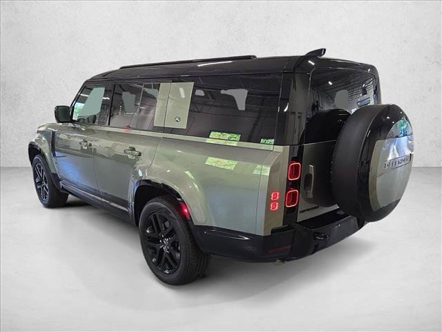 Used 2024 Land Rover Defender 130 X-Dynamic SE AWD/4WD image 7