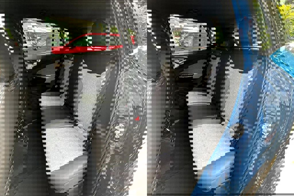 New 2026 Volkswagen ID.4 Pro image 19