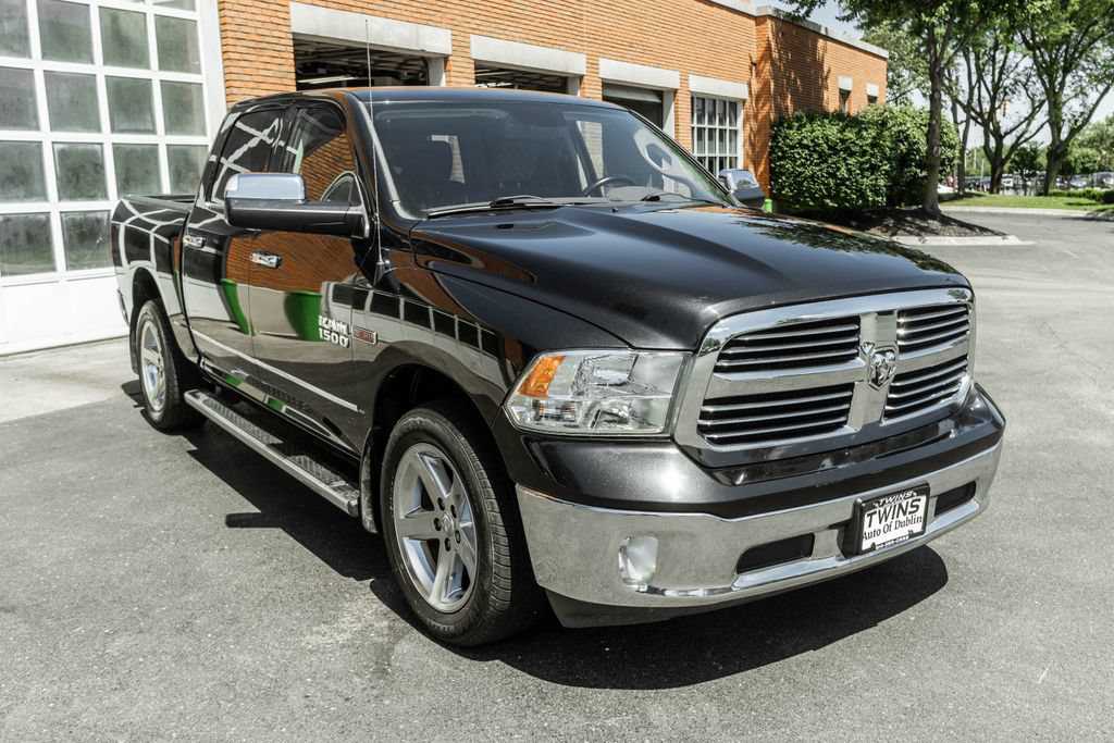 Used 2016 RAM 1500 Classic SLT w/ SLT Plus D←cor Group AWD/4WD image 6