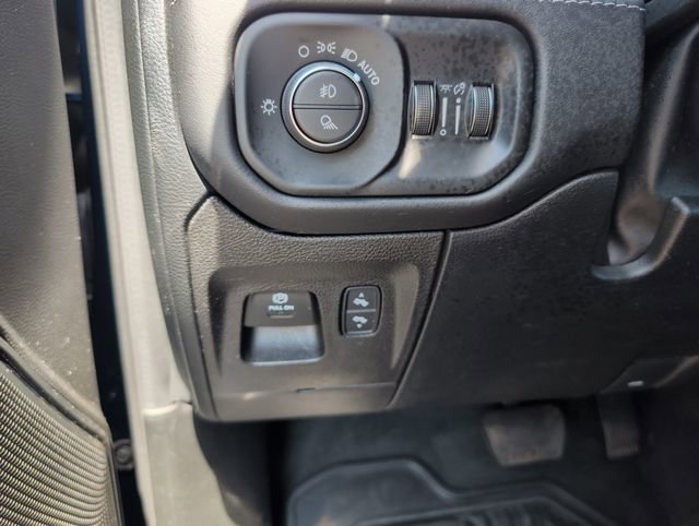 Used 2022 RAM 1500 Limited AWD/4WD image 32