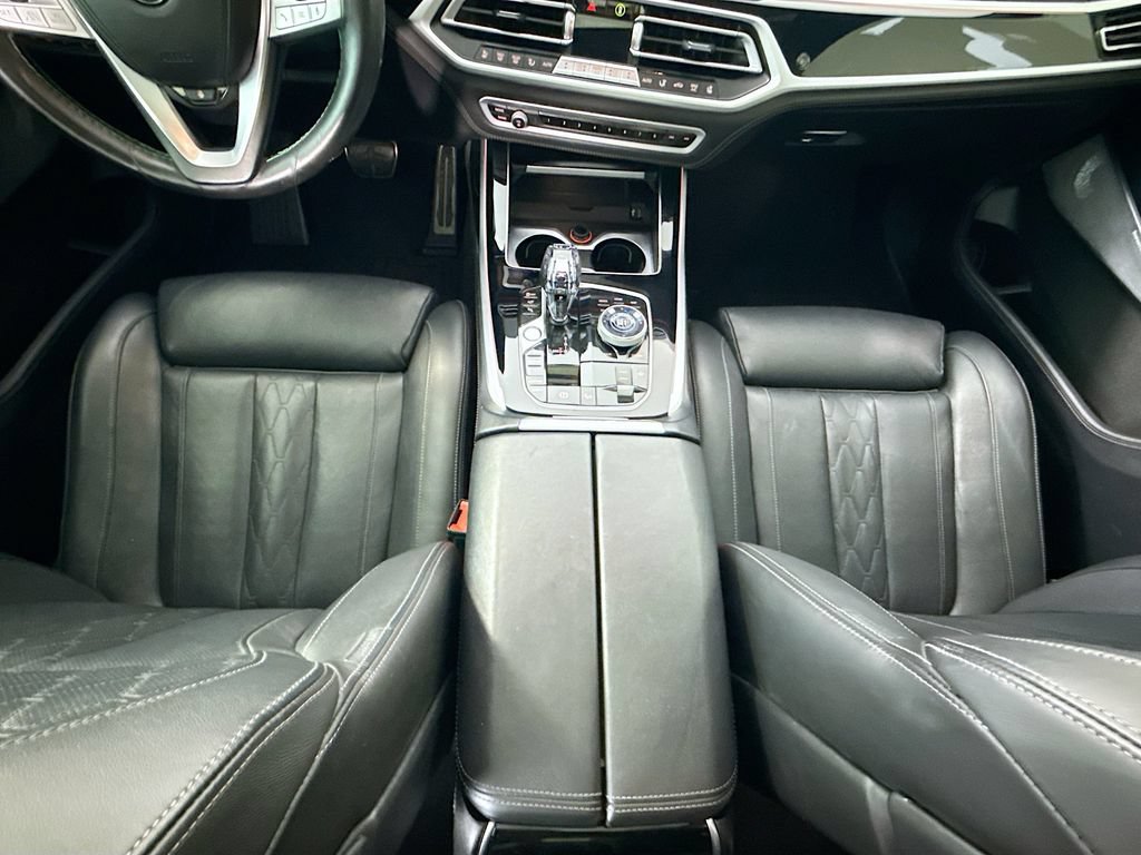 Used 2021 BMW ALPINA XB7 AWD/4WD image 16