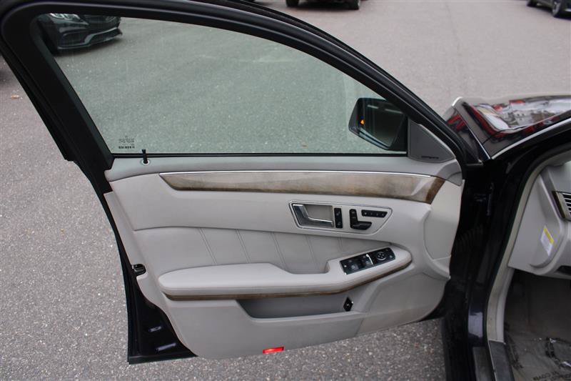 Used 2010 Mercedes-Benz E 350 Sedan w/ Premium 2 Pkg image 12