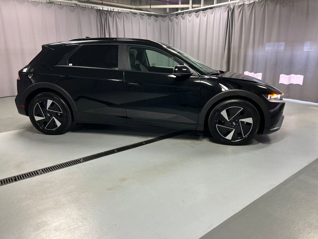 New 2025 Hyundai Ioniq 5 SEL image 8