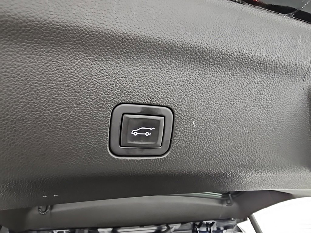 Certified 2024 GMC Yukon Denali Ultimate image 41